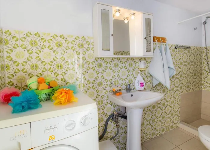 Daire Lazaros Maria Maries (Thasos)